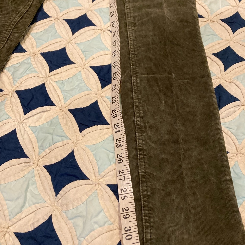 Free People corduroy straight leg pants, sz.29 THESE ARE ARMY GREEN not brown! - Picture 5 of 5